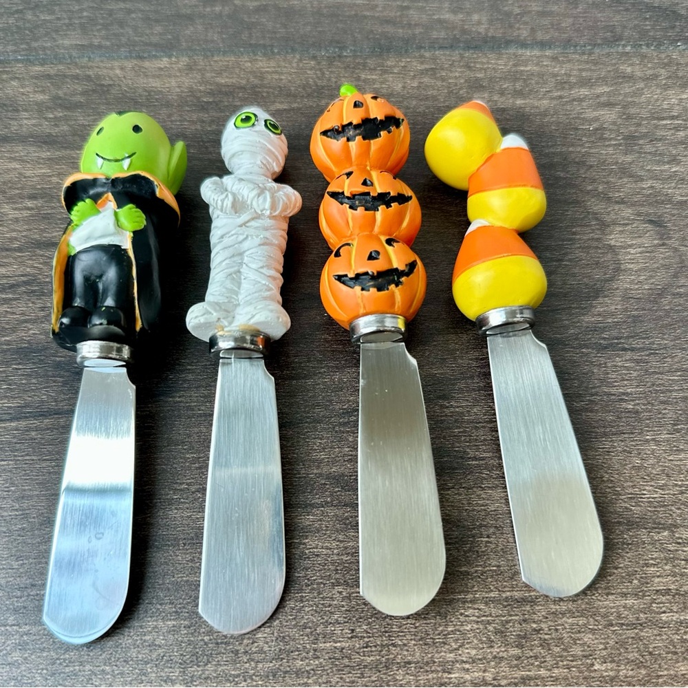 Pier 1 Halloween Canapé Cheese Knife Set - Vampire, Candy Corn, Pumpkins & Mummy - Picture 2 of 9